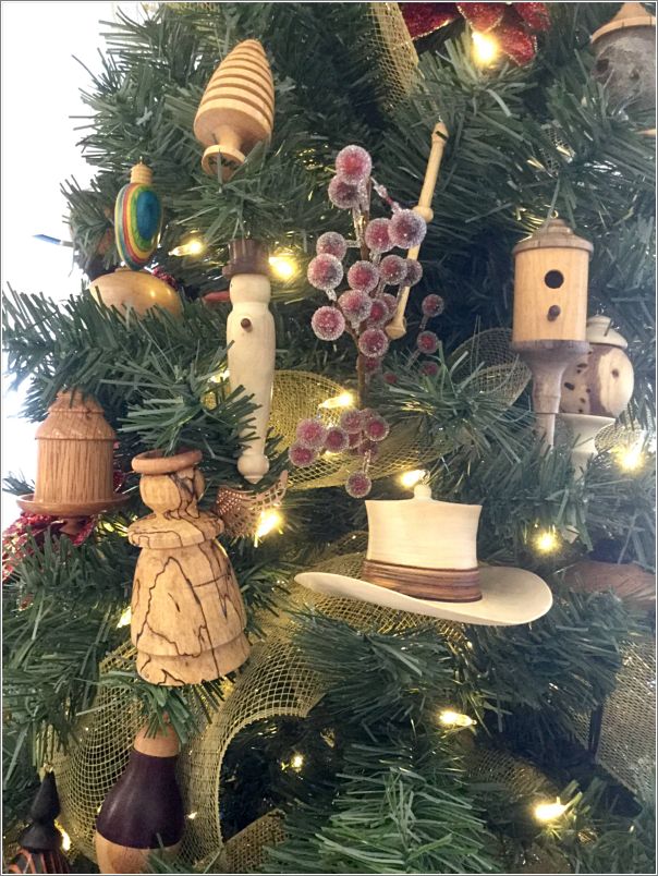 awa tree 2017 ornament 6